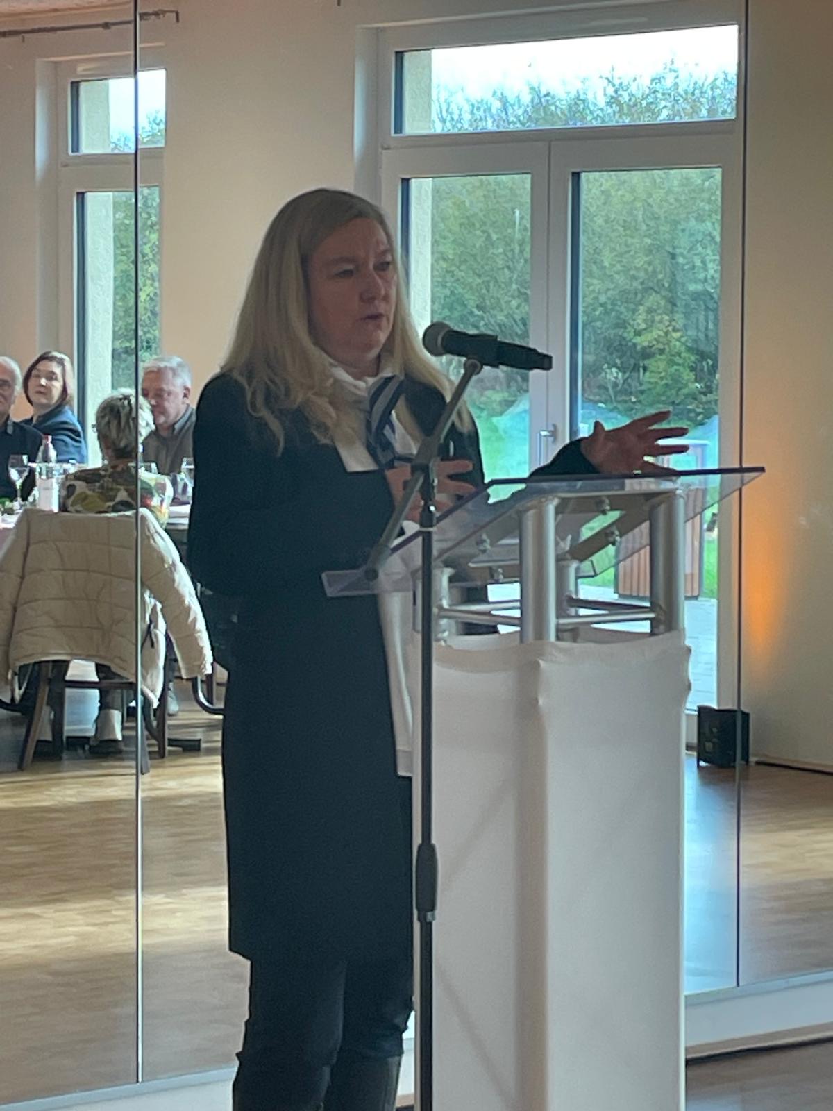 Mehrgenerationenpark_11-2025_08_C-stadtgeflu╠êster